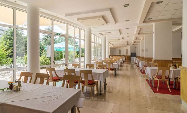 Fenix Hotel - Food and dining